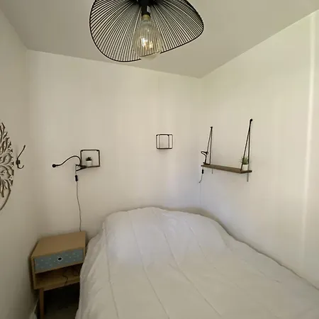 T2 Avec Terrasse Et Wi-fi Proche Des Thermes Du Connetable Appartement