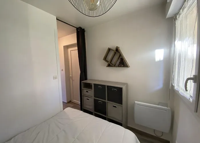 Apartment T2 Avec Terrasse Et Wi-fi Proche Des Thermes Du Connetable - Fr-1-541-125 *